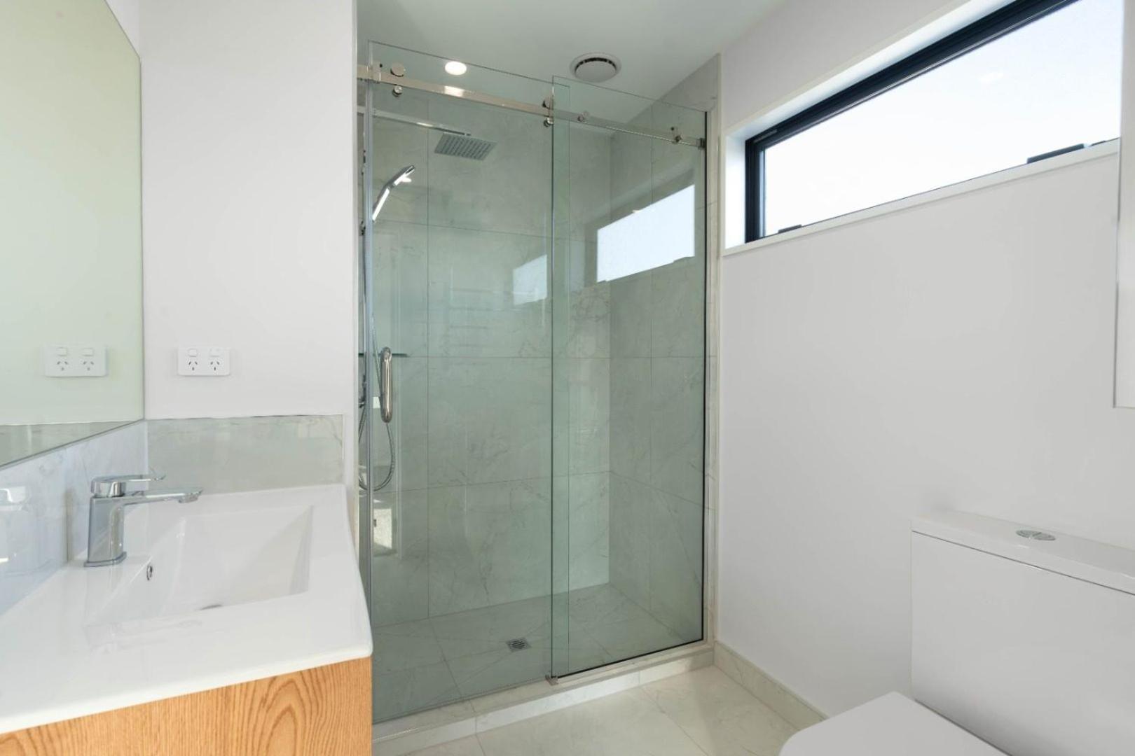Brand New Close To Cbd 3 Bed 3 Bath With Garage Christchurch Dış mekan fotoğraf
